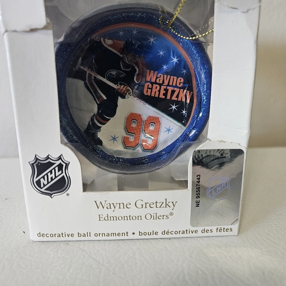 2011 Hallmark NHL Wayne Gretzky Oilers 99 Christmas Ornament - Picture 3 of 8